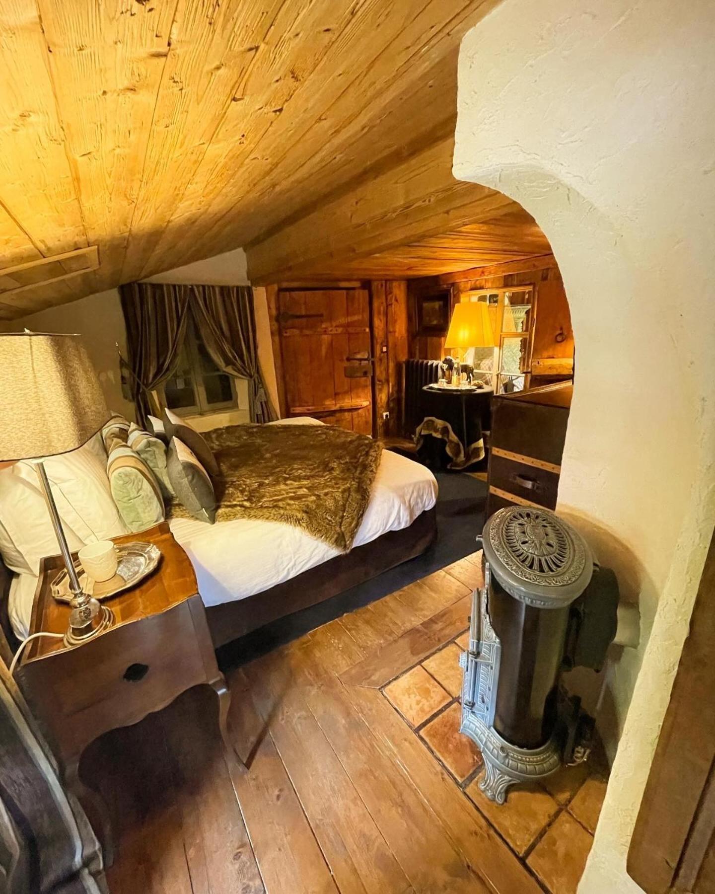 La Ferme Des Vonezins Hotel Thones Luaran gambar