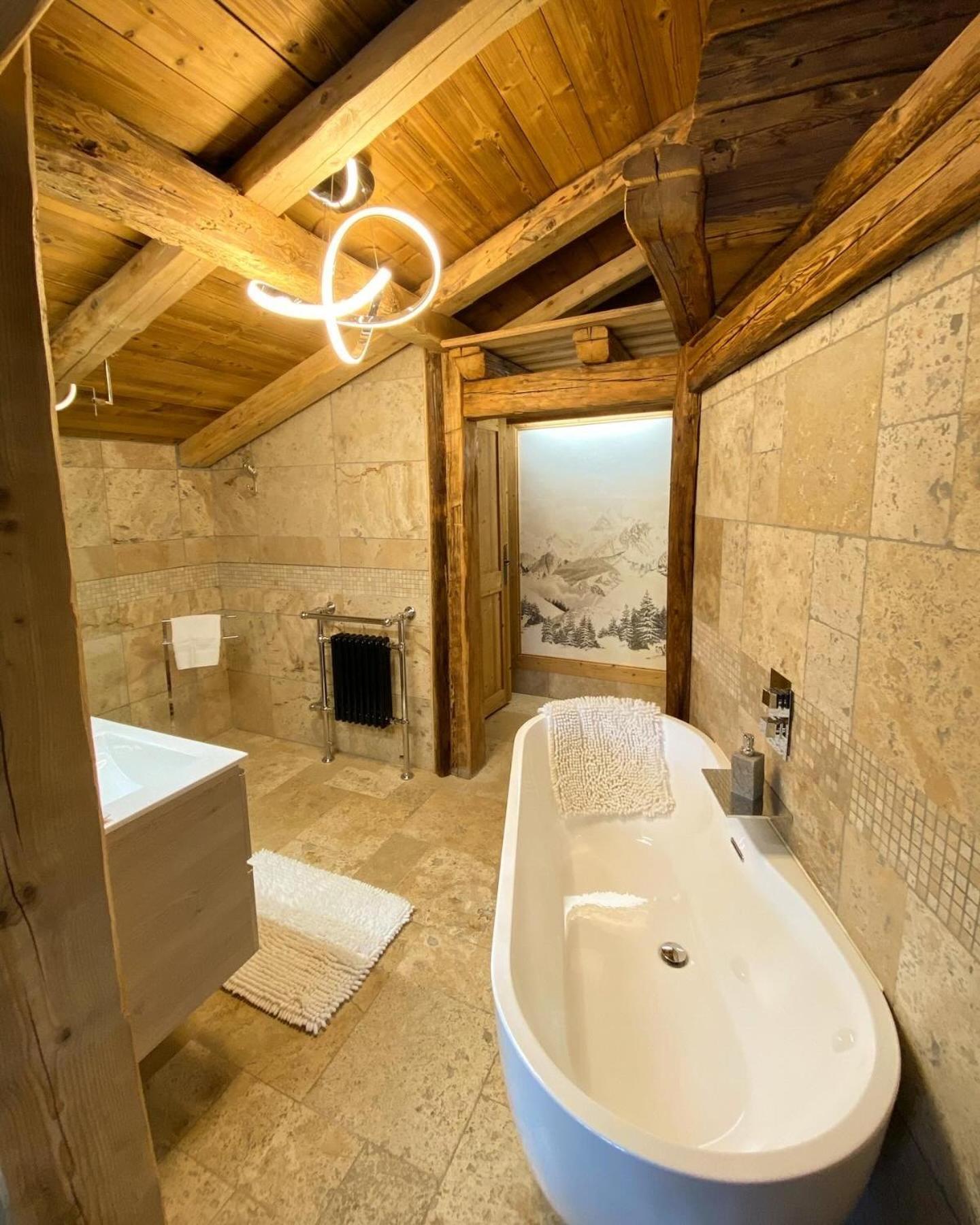 La Ferme Des Vonezins Hotel Thones Luaran gambar