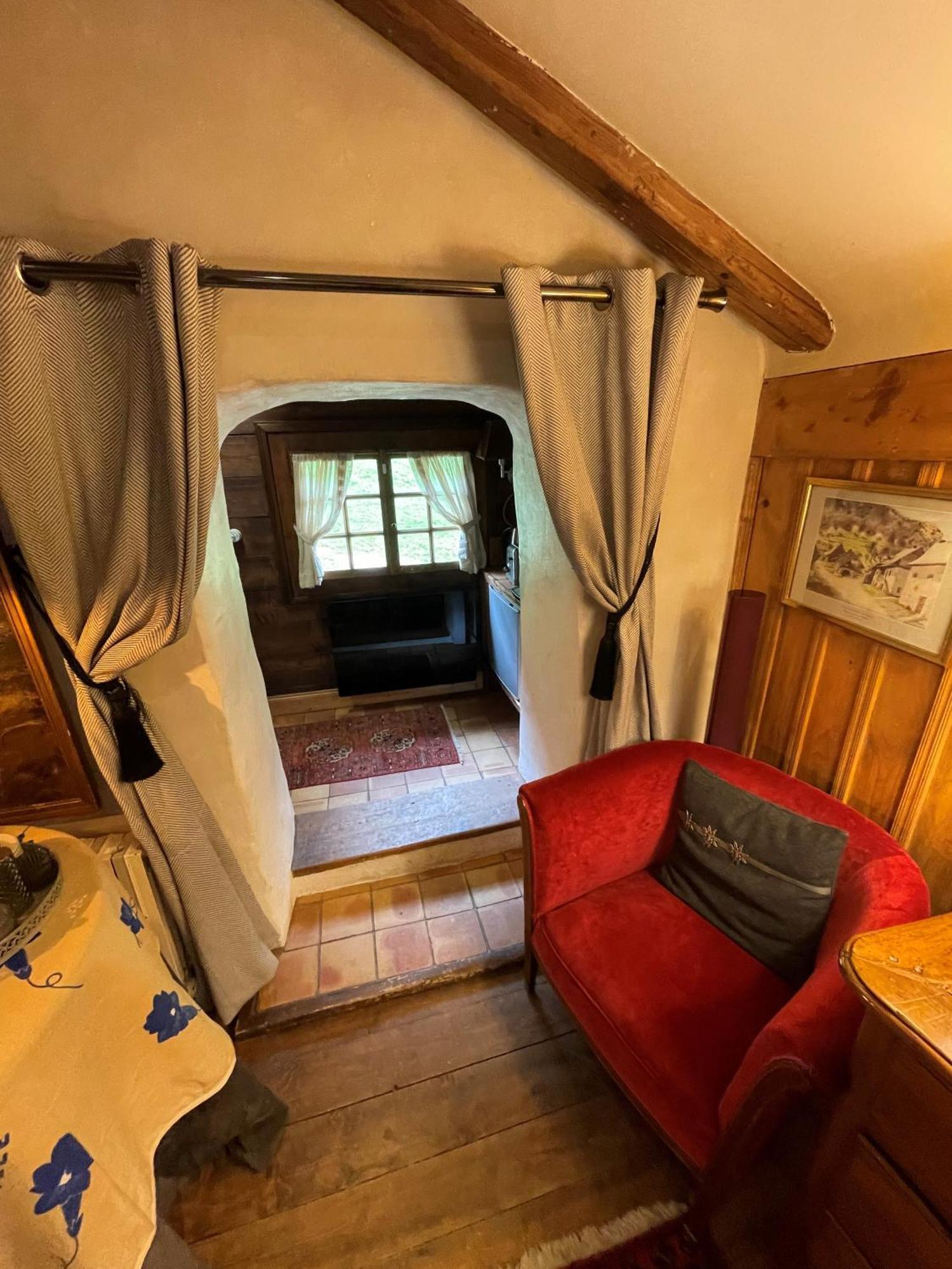 La Ferme Des Vonezins Hotel Thones Luaran gambar